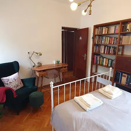 Διαμέρισμα Lovely Family House Of 200m² For A Great Vacation