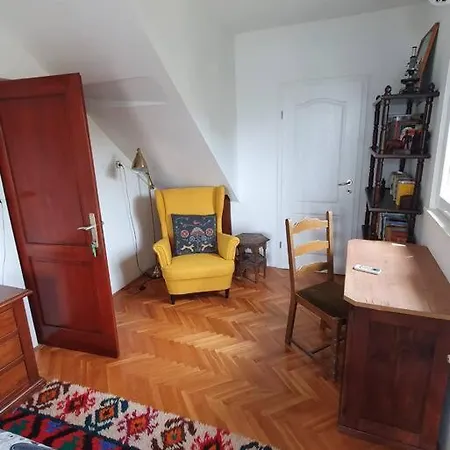 Lovely Family House Of 200m² For A Great Vacation Cres